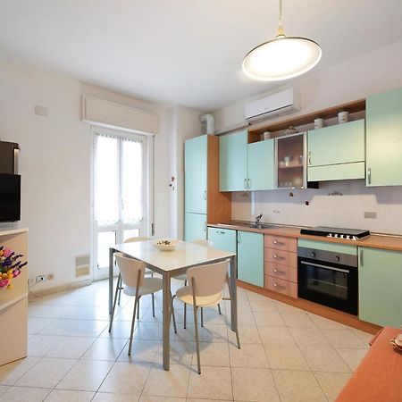 Apartament Trilocale Mazzini Con 2 Balconi Varazze Zewnętrze zdjęcie