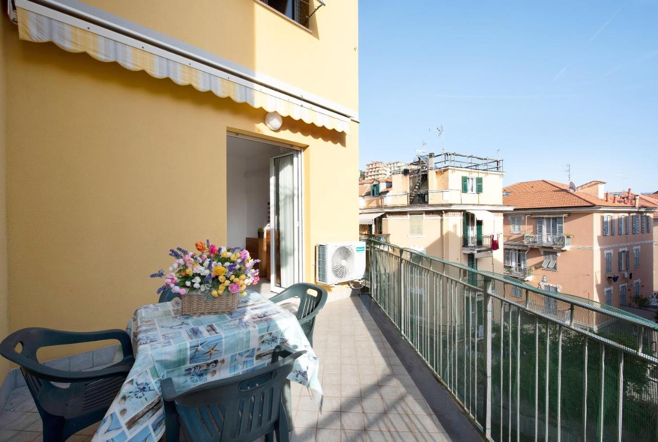 Apartament Trilocale Mazzini Con 2 Balconi Varazze Zewnętrze zdjęcie